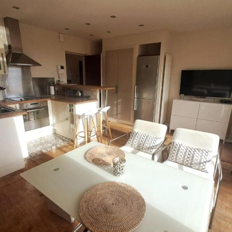 T2 centre, plage à 2 minutes, parking - Apartamento de 1 dormitorio - 1