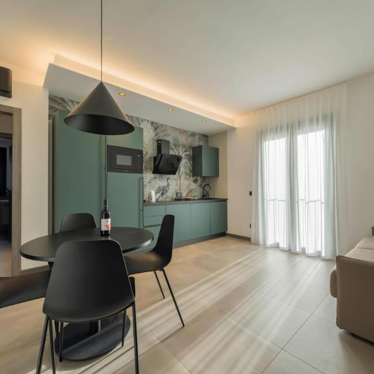 ApartmentsGarda - Residenza Garda Deluxe - Appartamento con Balcone - 1