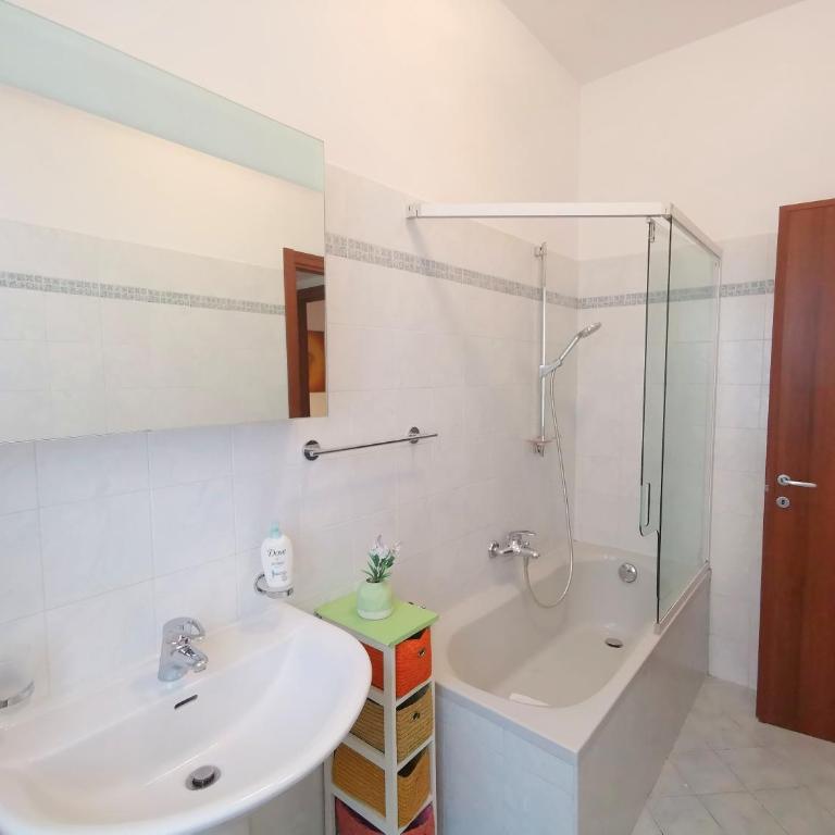 Cipro Home - Two-Bedroom Standard Apartment - 23