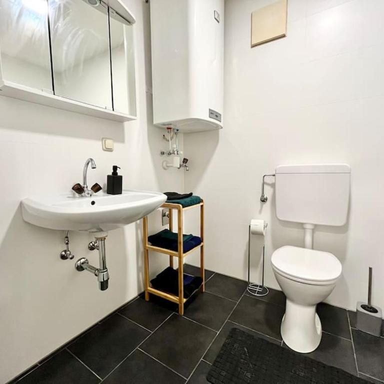Panorama Schlossberg & Jacuzzi - Apartment mit 1 Schlafzimmer - 8