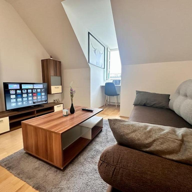 Panorama Schlossberg & Jacuzzi - Apartment mit 1 Schlafzimmer - 10
