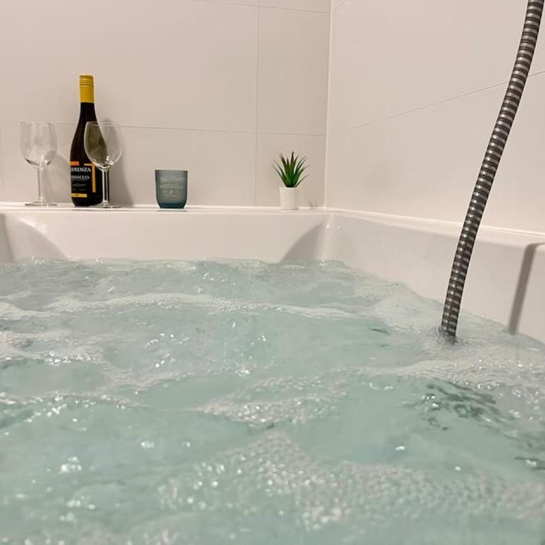 Panorama Schlossberg & Jacuzzi - Apartment mit 1 Schlafzimmer - 32