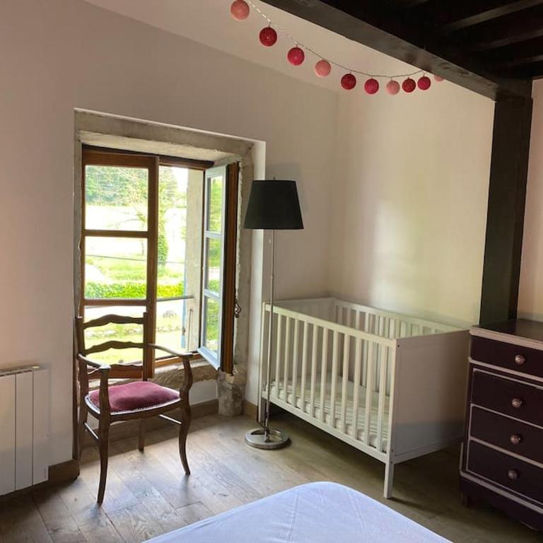 Château Frontonas gîte ferme - Maison 4 Chambres - 6