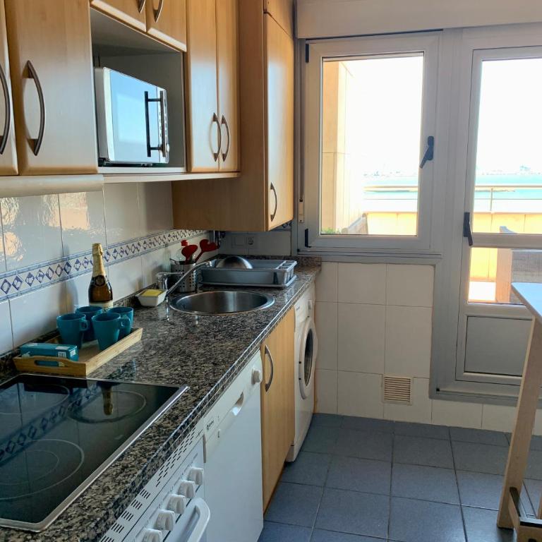Ático Gran Terraza Poniente Playa con Garaje, Wifi - VUT-5109-AS - Apartamento de 1 dormitorio - 9