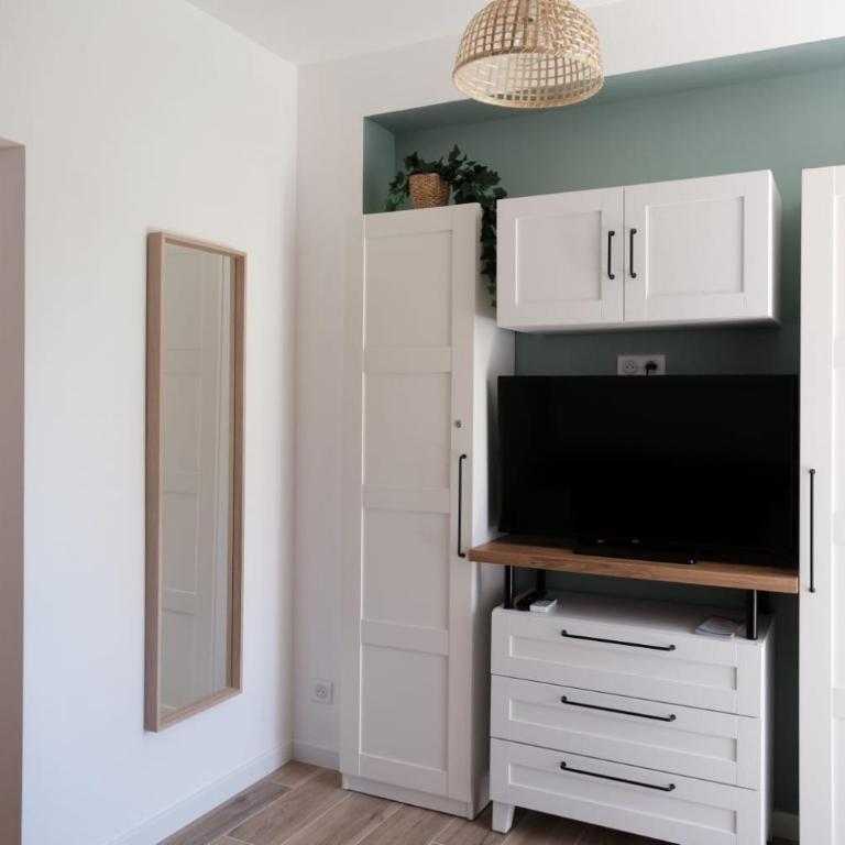 Studio rénové avec belle terrasse - Estudio con terraza - 8