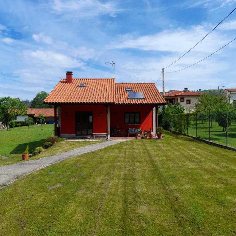 Gestiona2R - Casa Camelia con jardin, ideal familias - Three-Bedroom House - 2