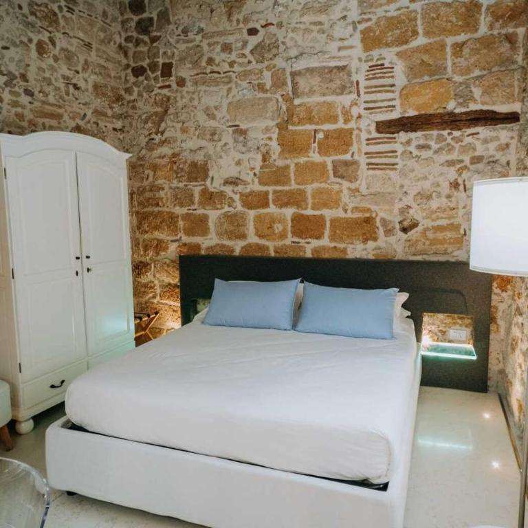 Ambrosia-Timeless Hosting - Double Room with Private Bathroom - 6