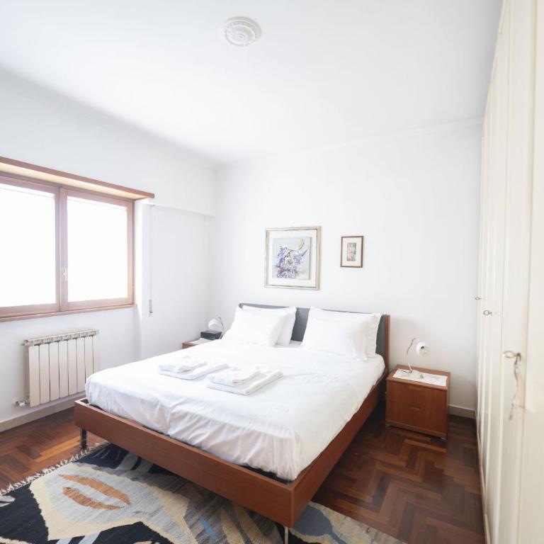 Luminous 2BR Family Apartment in Residential Area - Apartment mit 2 Schlafzimmern mit Balkon und Terrasse - 4