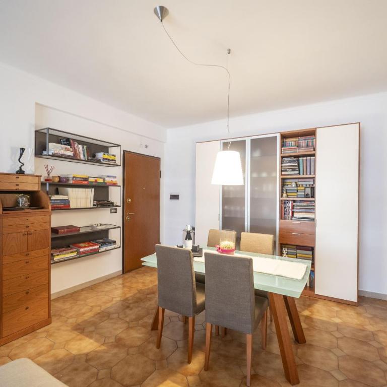 Luminous 2BR Family Apartment in Residential Area - Apartment mit 2 Schlafzimmern mit Balkon und Terrasse - 3
