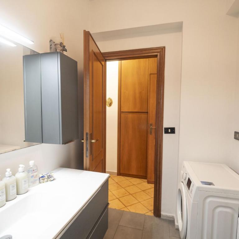 Luminous 2BR Family Apartment in Residential Area - Apartment mit 2 Schlafzimmern mit Balkon und Terrasse - 14