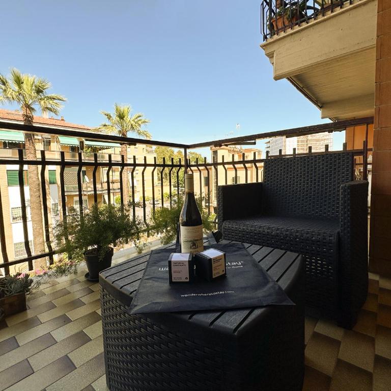 Luminous 2BR Family Apartment in Residential Area - Apartment mit 2 Schlafzimmern mit Balkon und Terrasse - 20