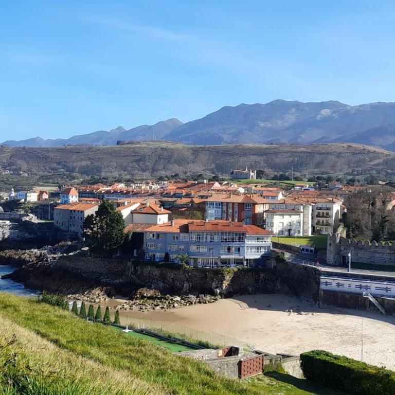 Gestiona2R - Casa Camelia con jardin, ideal familias - Three-Bedroom House - 37