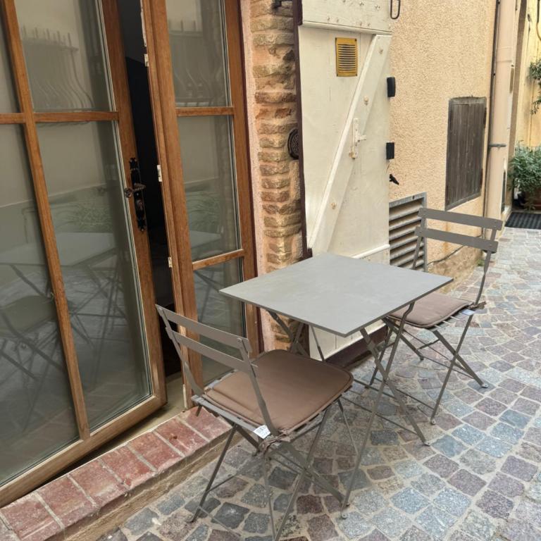 Studio Vieil Antibes rue du Bateau - One-Bedroom Apartment - 8