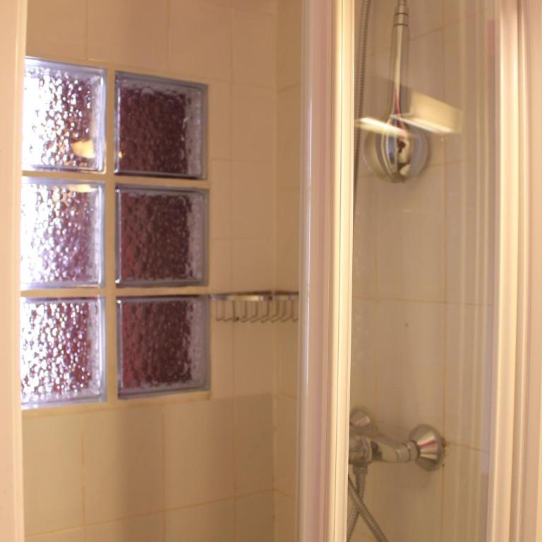Arty Paris Porte de Versailles by River - Chambre Lits Jumeaux avec Salle de Bains Privative - 1