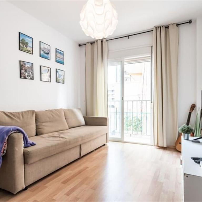 Apartamento céntrico a 250 metros de la playa & parking - Two-Bedroom Apartment - 5