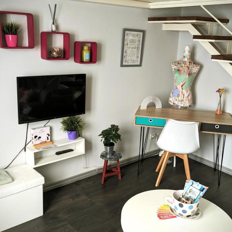 Frida Guest House - Studio with Balcony - 5