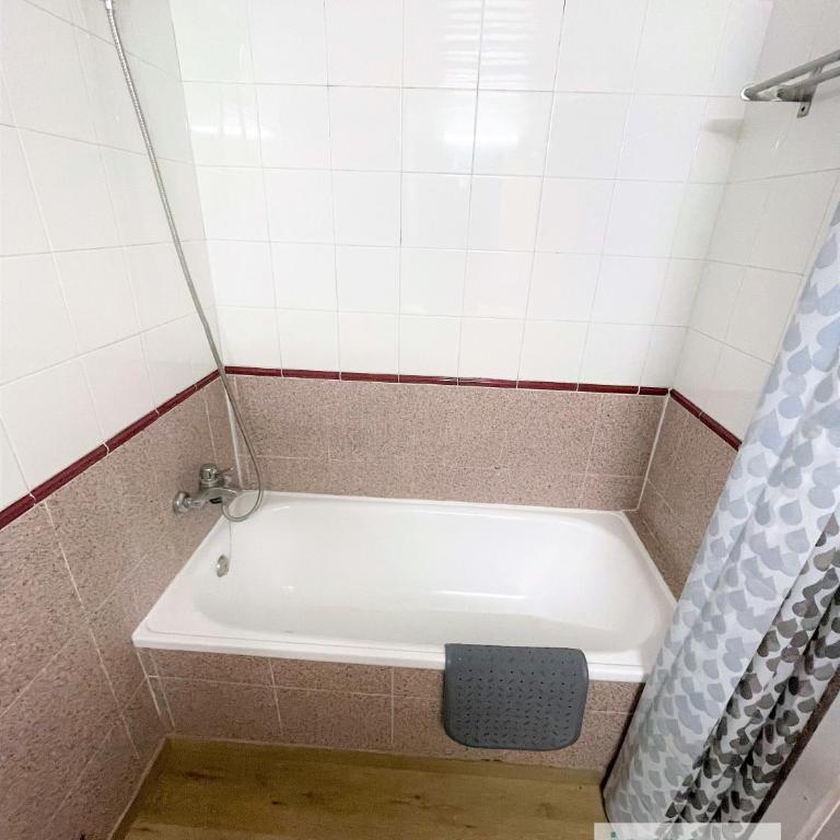 Cannes Salou, piscina y céntrico - Apartamento de 2 dormitorios - 7