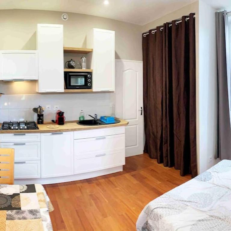 Studio TOURNETTE - One-Bedroom Apartment - 1