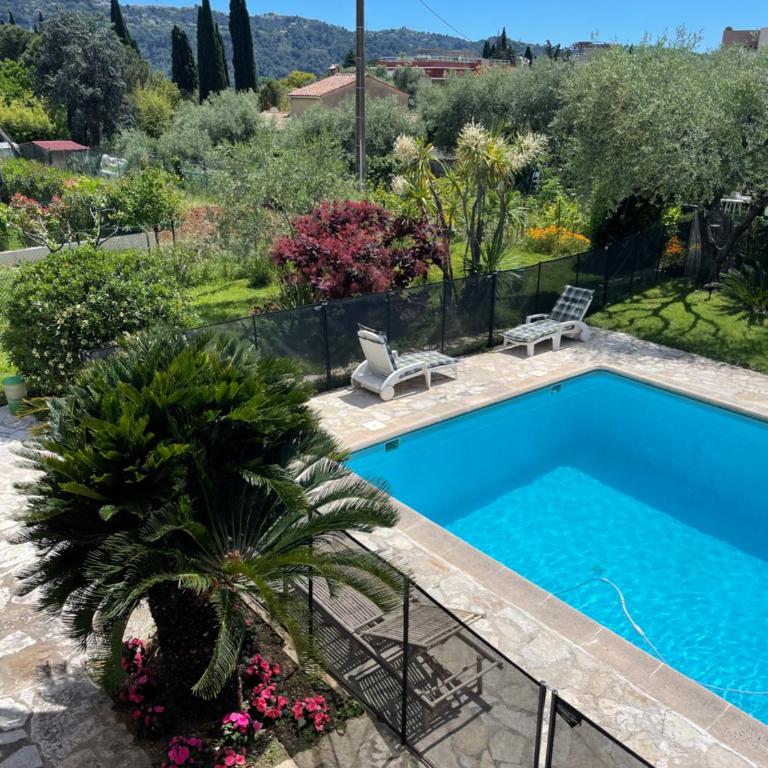 Villa Lou Soulas - Bas de villa avec piscine proche de Nice - Maison 1 Chambre - 1