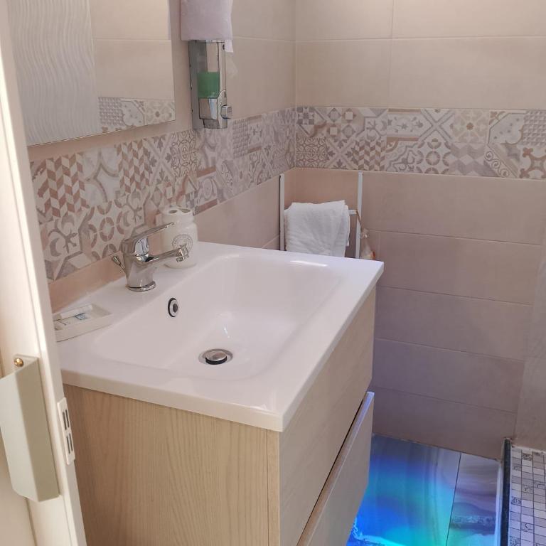 Il faro 17 - Deluxe King Room - 32