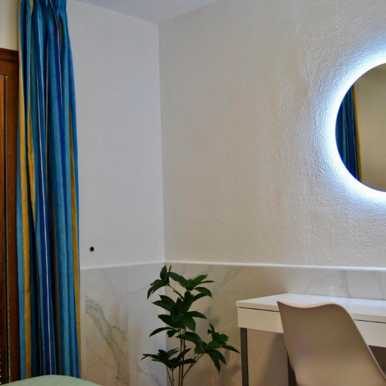 Montecarlo 35&45 first row with air conditioning & WI-FI & sound insulation - Two-Bedroom Apartment with Terrace - 5