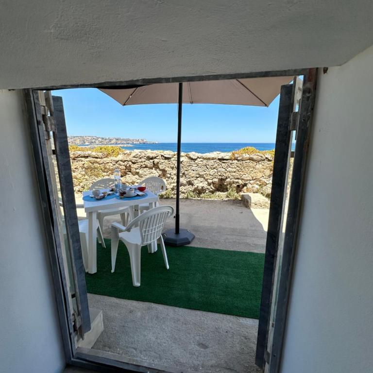 Terrace on the sea - One-Bedroom Apartment - 10