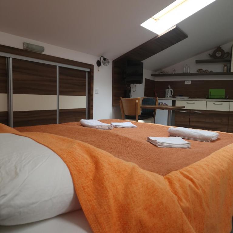 Rooms Dana Old Town Budva - Studio s King-sajz Krevetom i Sofom na Izvlačenje - 1