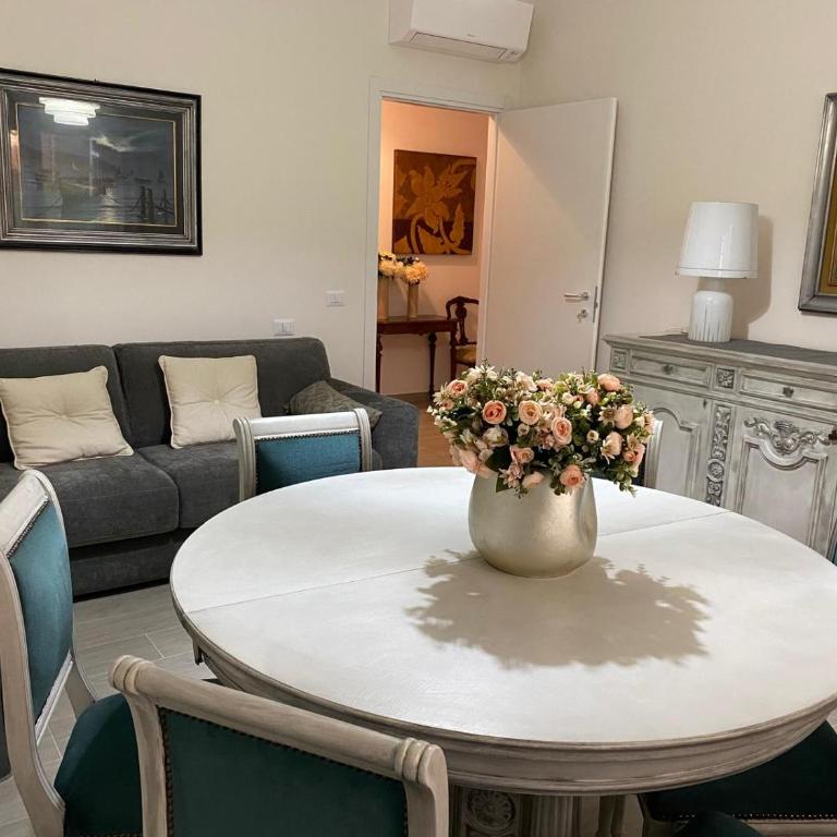 Amber Apartment - Two-Bedroom Apartment - 1