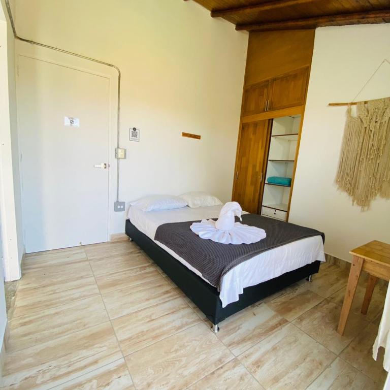 La Madriguera Hotel Guatapé Con Embalse - Habitación Deluxe - 2