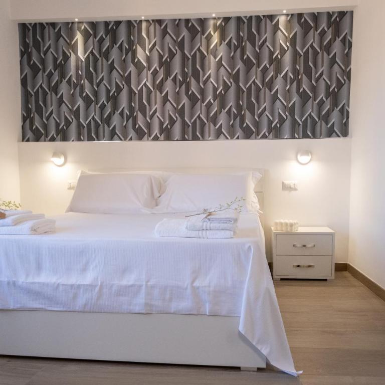 Coraline Deluxe Rooms - Standard Double Room - 9