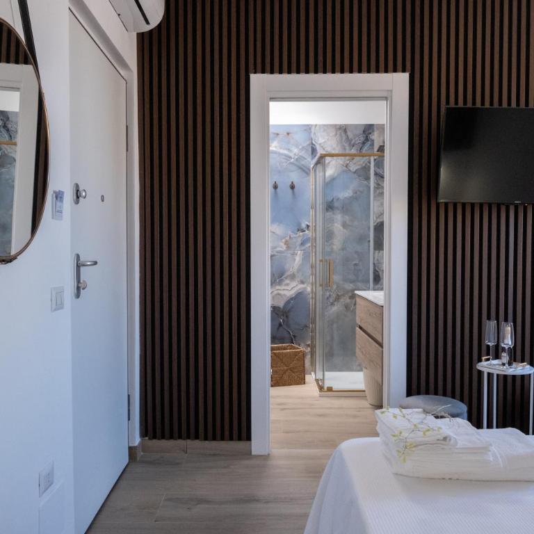 Coraline Deluxe Rooms - Standard Double Room - 15