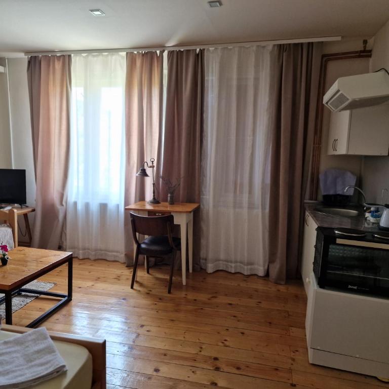 Ramonda Serbica- Peaceful Retreat in Sicevo Gorge - Trokrevetna Soba s Pogledom na Planine - 5