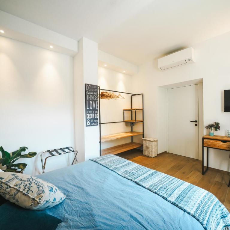 surf house - One-Bedroom Apartment - 12