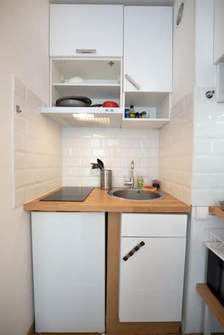 Riquier Station Spot, 5 min from Train & Tramway - Apartamento de 1 dormitorio - 7