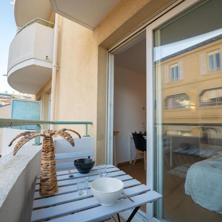 Riquier Station Spot, 5 min from Train & Tramway - Apartamento de 1 dormitorio - 11