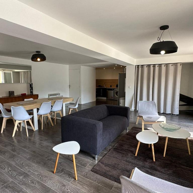 Villa Constance 2 - Spacieux Duplex avec piscine privative - Four-Bedroom Apartment - 4