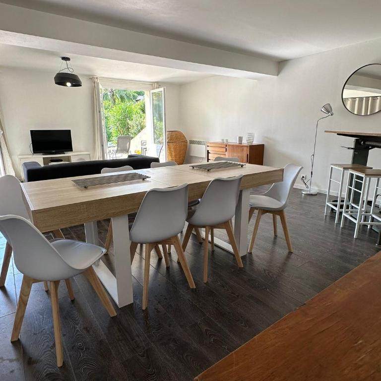 Villa Constance 2 - Spacieux Duplex avec piscine privative - Four-Bedroom Apartment - 11