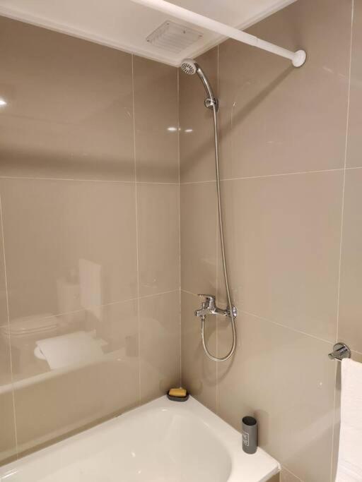 Cómodo Apartamento con Piscina, Gym, Laundry, y Seguridad 24hs 40 m2 - Apartamento de 1 dormitorio - 12