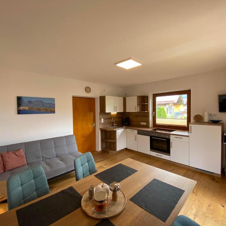 Ferienwohnung Marianne - Apartment mit 2 Schlafzimmern und Dusche - 3