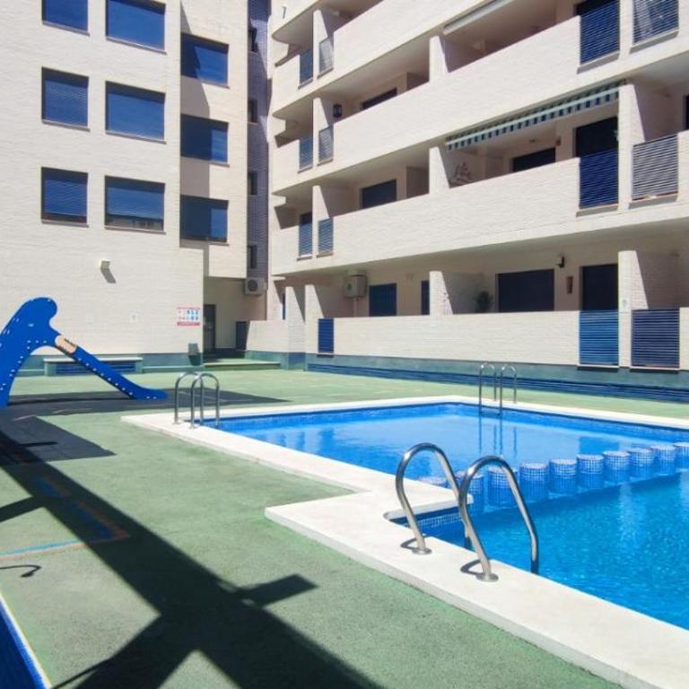 AT SolyMar con Piscina y Plaza de Garaje - Apartamento de 2 dormitorios con terraza - 2