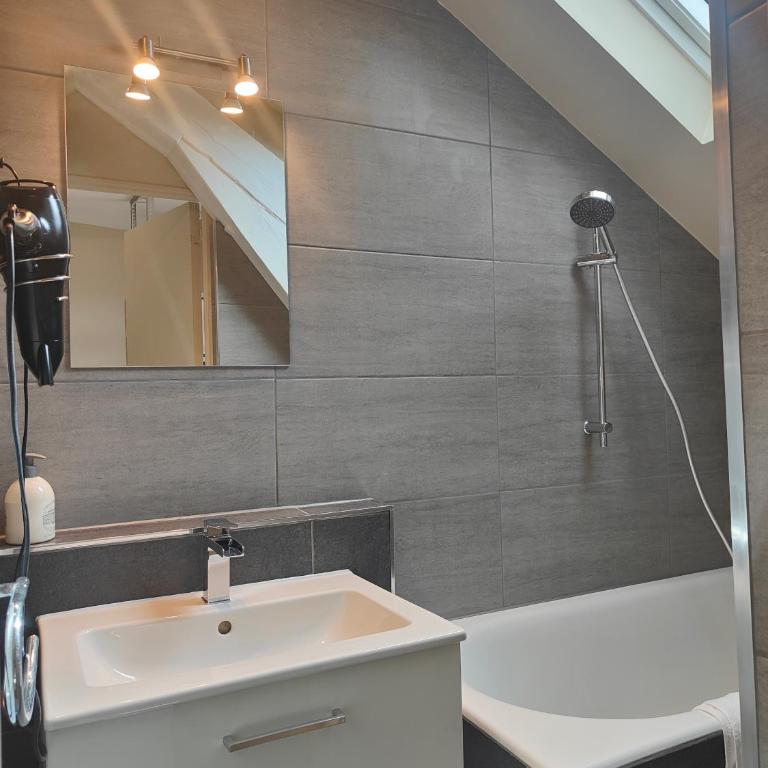Résidence Leclerc - Appartements d'hôtes - Secteur thermal - Appartement 2 Chambres - 19