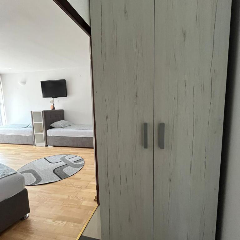 Apartments LiteMo - Studio with Balcony - 14