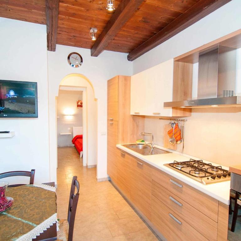 Case Vacanze Budoni Beach - Appartamento con 1 Camera da Letto e Balcone - 2