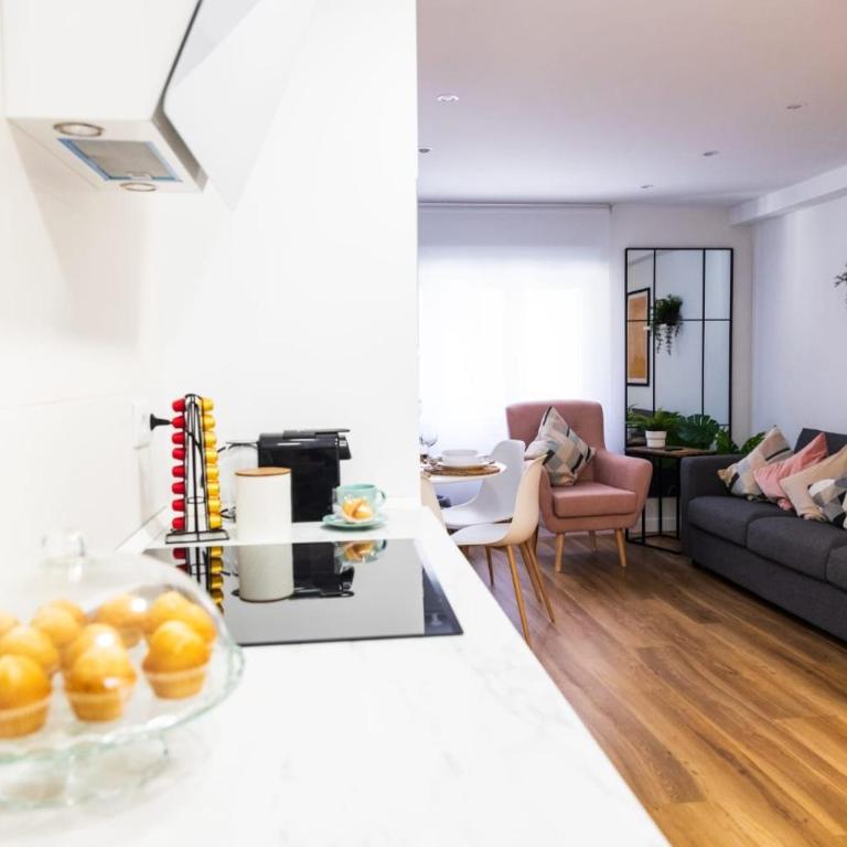 Nuevo apartamento entre 2 playas con garaje, terraza, wifi - Apartamento de 3 dormitorios - 12