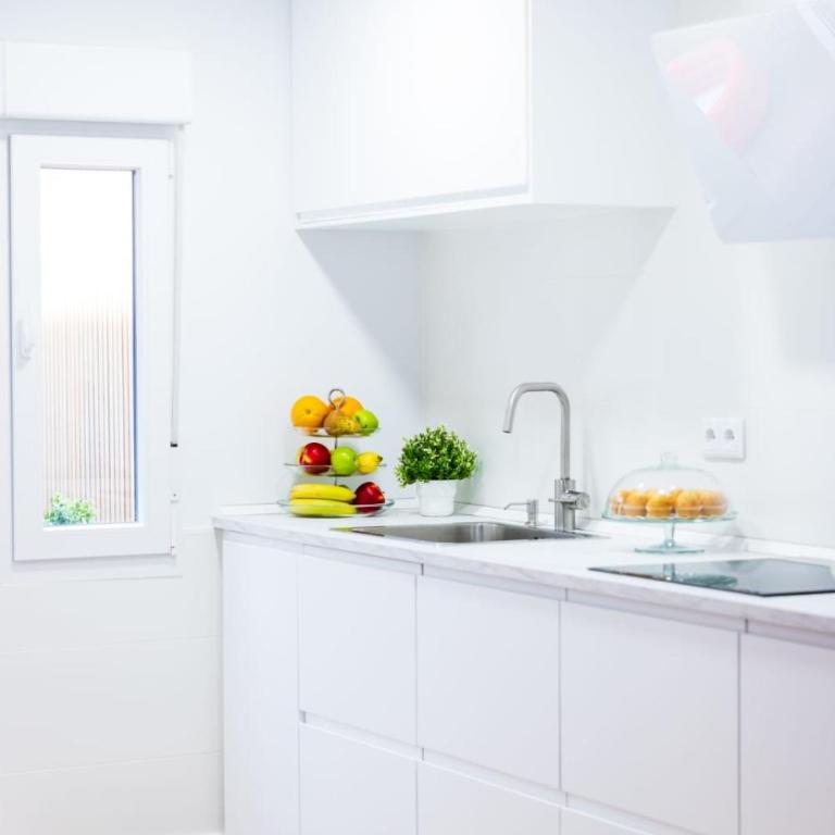 Nuevo apartamento entre 2 playas con garaje, terraza, wifi - Apartamento de 3 dormitorios - 5