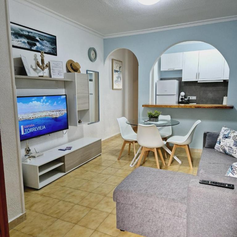 La Casa de Verónica - Serene Apartment with Shared Pool, Steps from the Beach - Apartamento con vistas a la piscina - 10