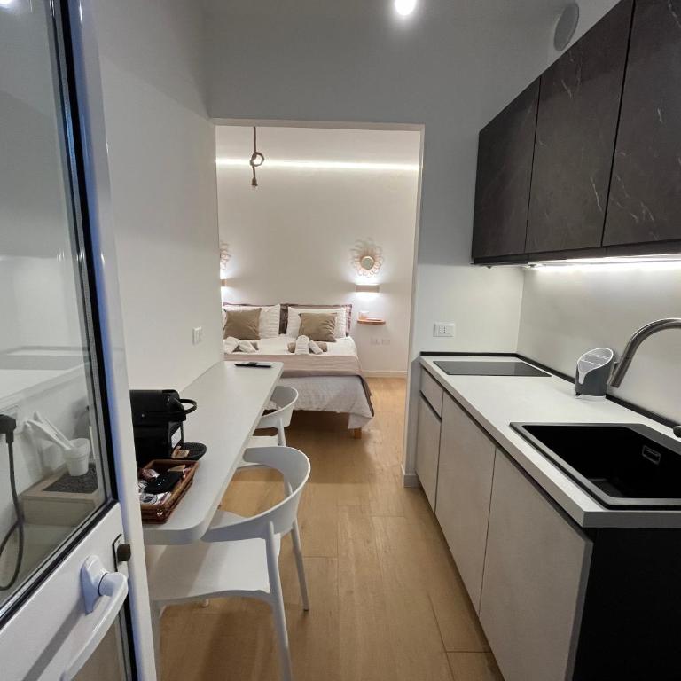 Monolocale Home nel cuore di Otranto abbonamento parcheggio gratis - Appartamento con 1 Camera da Letto - 2
