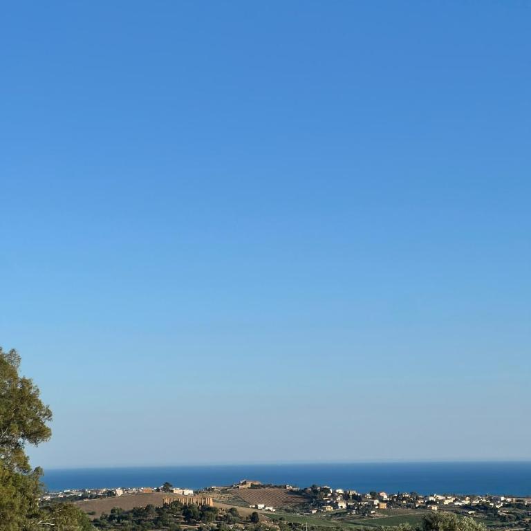 B&B Il Giardino Dei Templi - Camera Matrimoniale con Balcone e Vista Mare - 9