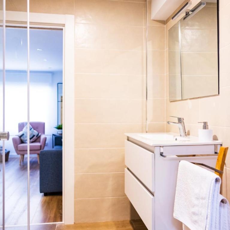 Nuevo apartamento entre 2 playas con garaje, terraza, wifi - Apartamento de 3 dormitorios - 20