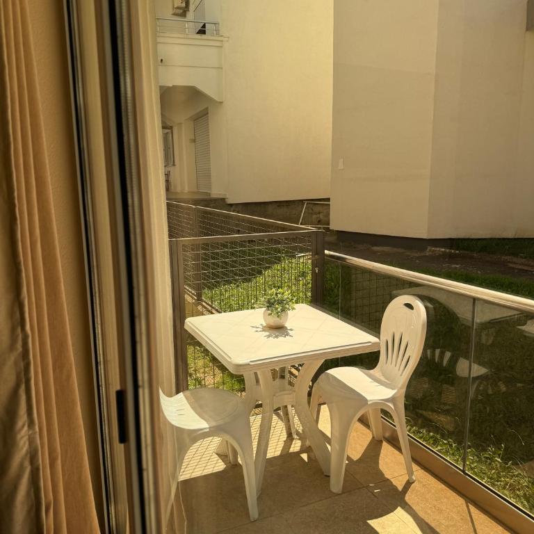 Klara Apartments - Apartman sa 1 Spavaćom Sobom, Balkonom i Pogledom na Grad - 1